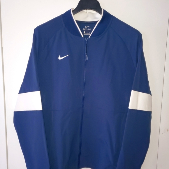 Brand New Nike Therma Dri Fit jacket - Picture 1 of 3